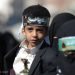اللافتات السود تغطي شوارع صنعاء