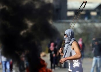 اشتباكات عنيفة بين القوات الإسرائيلية وفلسطينيين في القدس