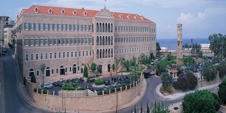 أسبوع حكومي “حاسم”: هل تخرج مراسيم التأليف من “حارة حريك”؟