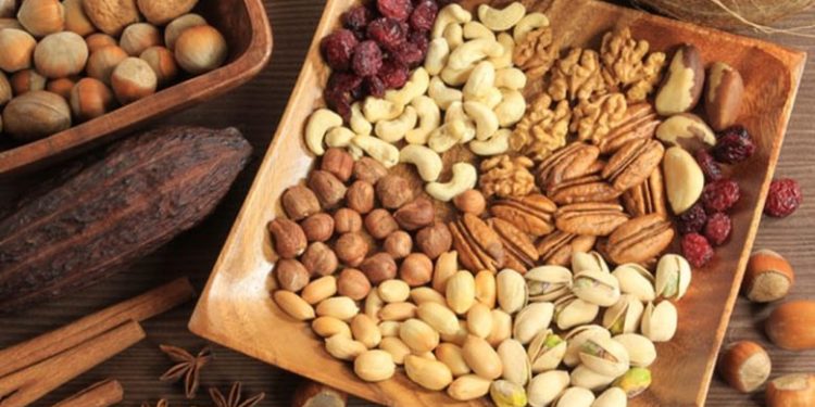 للحفاظ على صحة الكبد.. 8 أطعمة ومشروبات مفيدة جدًا