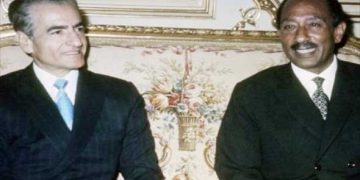 يا عملاء امريكا إتعظوا لانها ستأكلكم لحماً وترميكم عظماً.. وإسألوا شاه ايران ومصطفى البرزاني وخونة فيتنام
