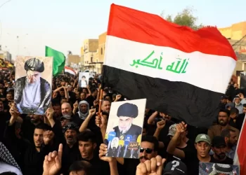 الأزمة السياسية تلقي بظلال قاتمة.. عراقيون يدفعون ثمنا غاليا