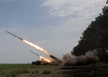 للمرة الأولى.. أوكرانيا تقر بضرب قواعد روسية في “القرم”