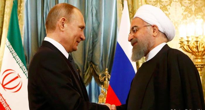 بوتين يشيد خلال لقائه رئيسي بتطور العلاقات مع إيران