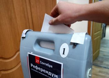 إقبال كبير على الاقتراع في اليوم الأول من استفتاءات الانضمام إلى روسيا