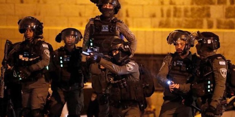 العدو الإسرائيلي يواصل احتجاز 5 رعاة فلسطينيين في الأغوار المحتلة