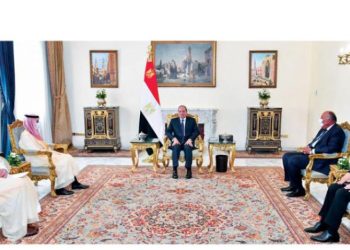 محمد بن سلمان يؤكد حرص الرياض على تعزيز التضامن العربي