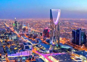 عدد سكان الرياض يصل 17 مليونًا في 2030.. وإعلان بناء مطار عملاق قريبًا