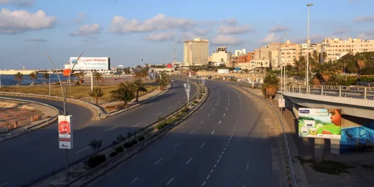 ليبيا ما قبل وبعد 2011.. انهيار دخل المواطن لأقل من النصف