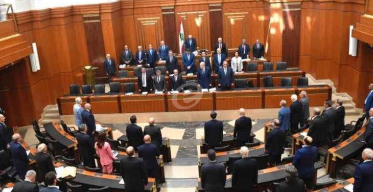 مجلس النواب أقر زيادة 3 اضعاف على رواتب موظفي القطاع العام والعسكريين والمتقاعدين والمتعاقدين ضمن المساعدات