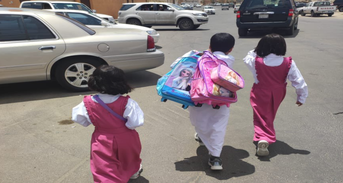وطن يولد أطفاله رجال.. طفل سعودي يثير الإعجاب ويتلقى إشادة من جهة حكومية (صورة)